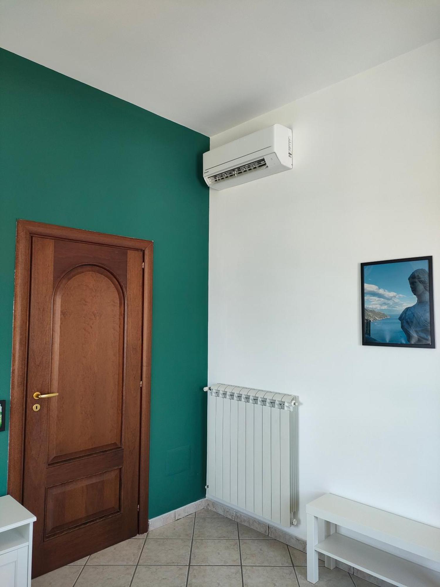 Ferienwohnung Lilla Housing Castellammare di Stabia Exterior foto
