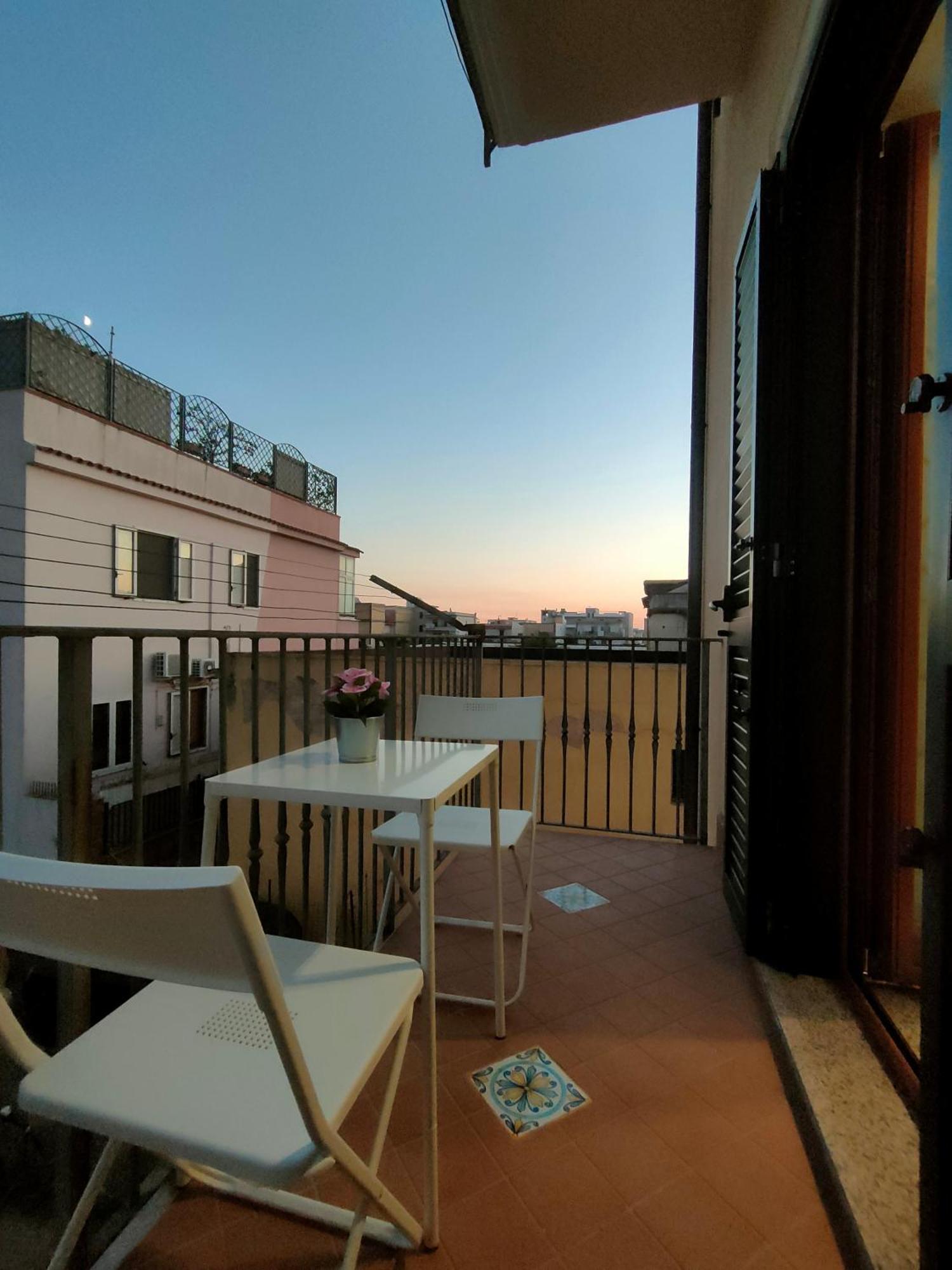 Ferienwohnung Lilla Housing Castellammare di Stabia Exterior foto